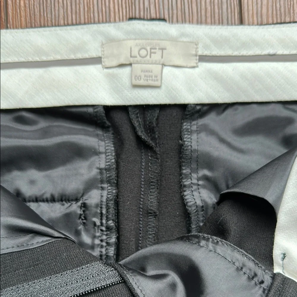 💙💙NWOT LOFT Marisa Black Ankle Pants💙💙